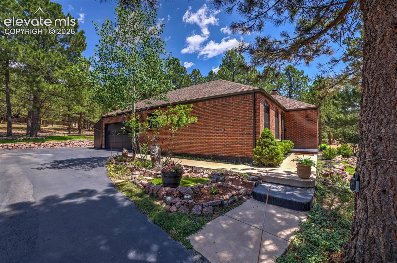 19095 White Fawn Drive