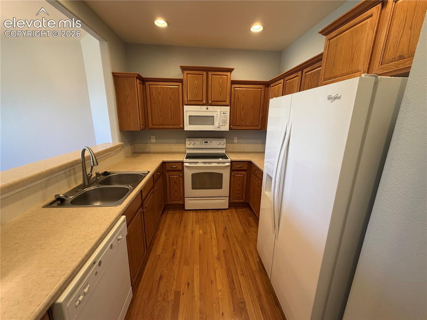 1287 Walters Point