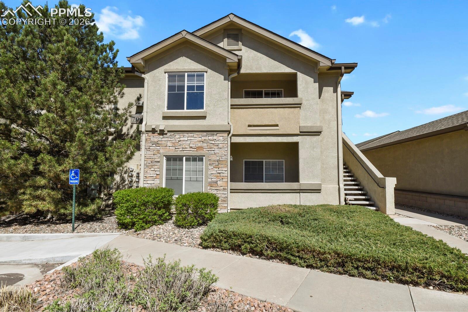 7004 Ash Creek Heights 204