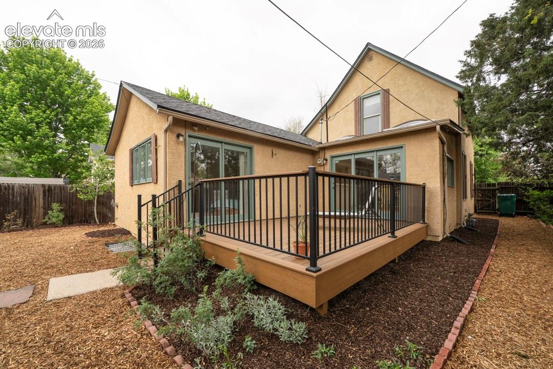 1121 E Willamette Avenue