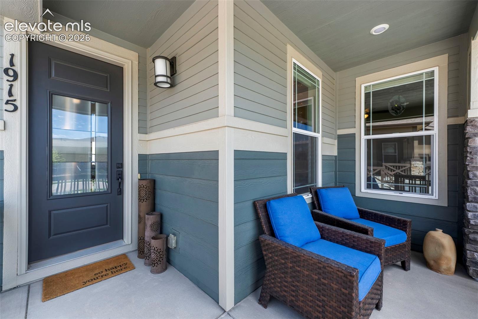 1915 Canyonpoint Lane