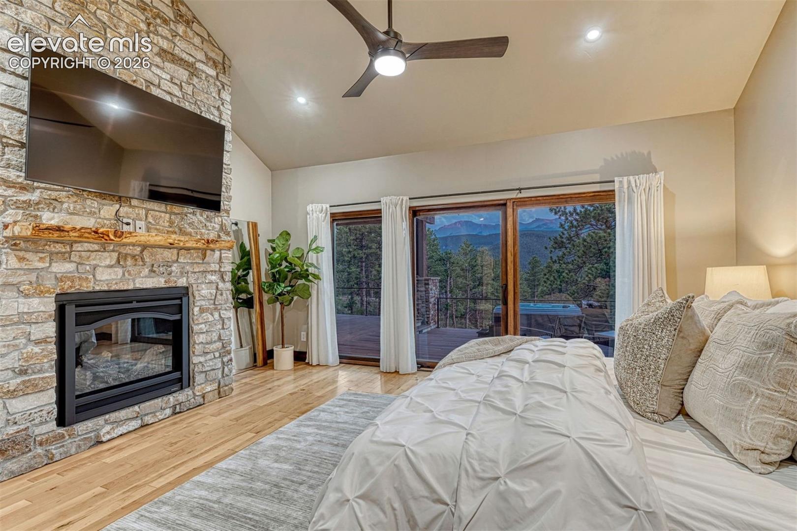 2751 Mountain Glen Court