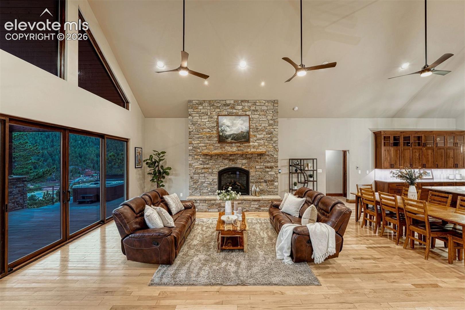 2751 Mountain Glen Court