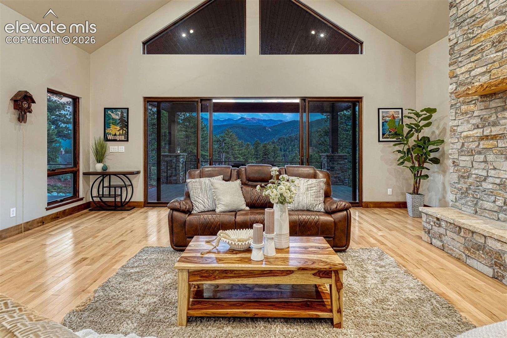 2751 Mountain Glen Court