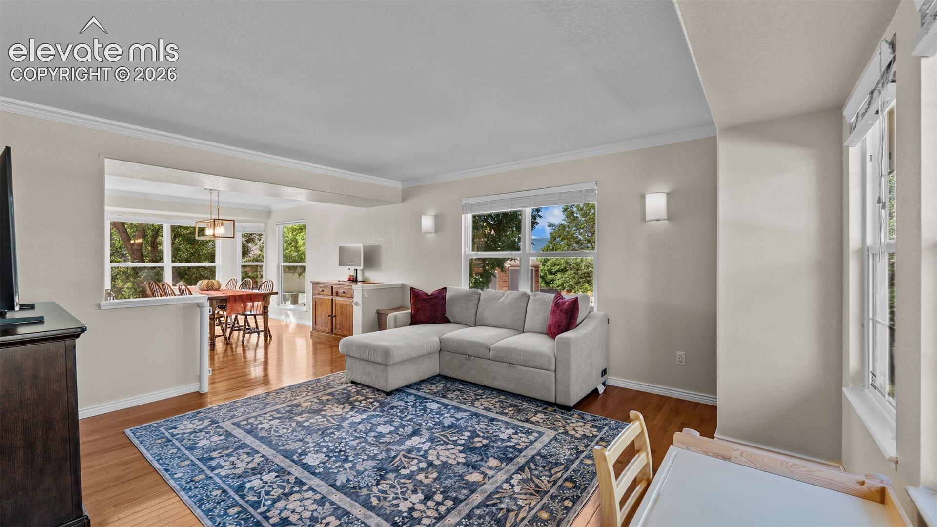 2405 Linenhall Court