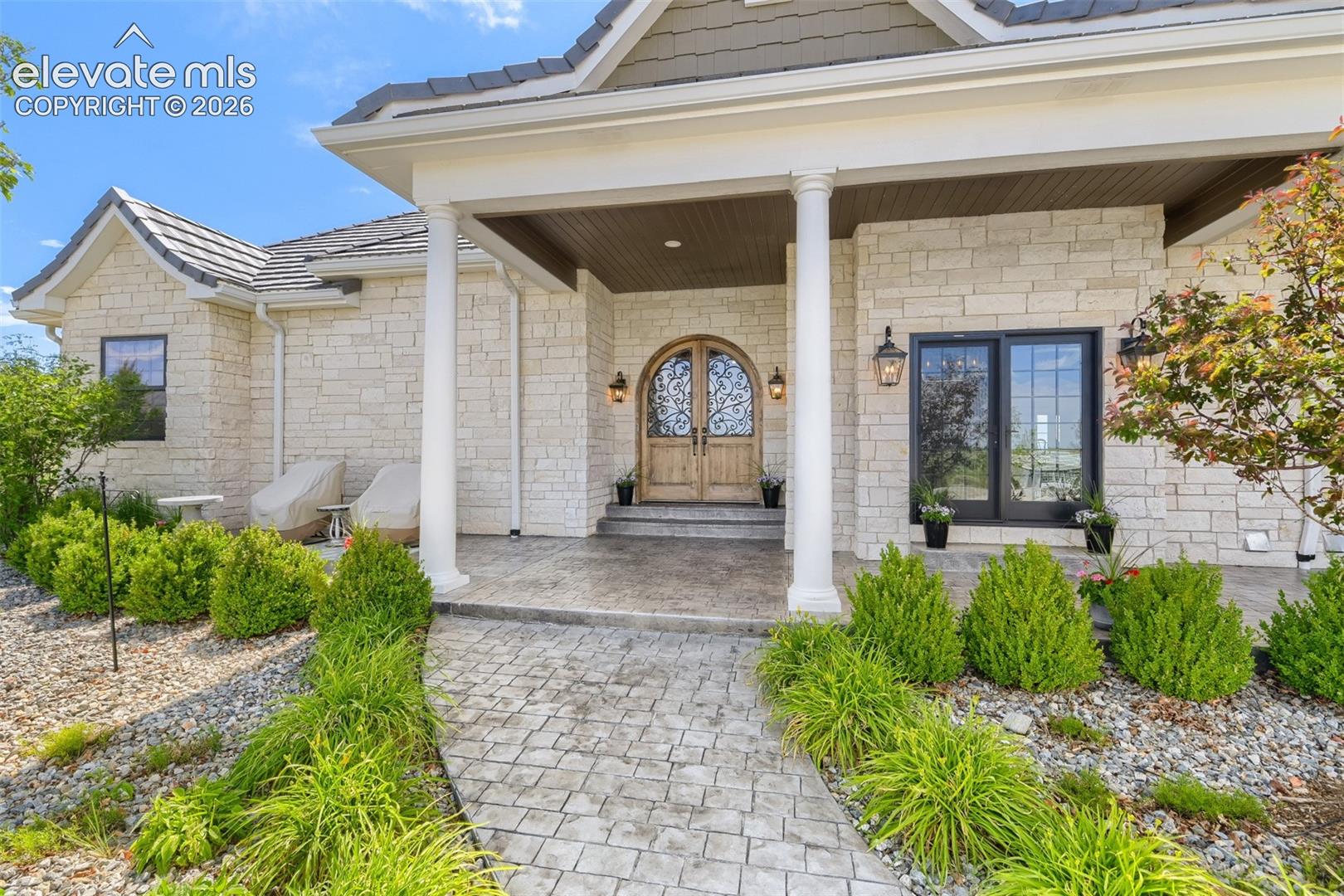 25995 Cave Spring Trail