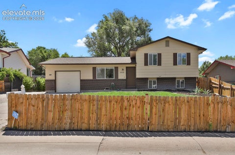 Photo of 1019 De La Vista Lane, Colorado Springs, CO 80911 (MLS # 8847112)
