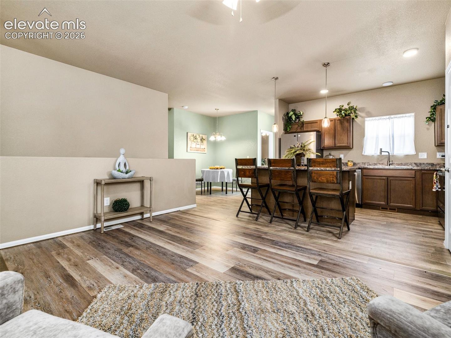 2413 Cruz Court