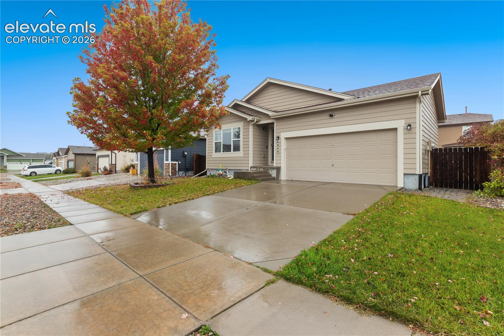 6848 Shimmering Leaf Drive
