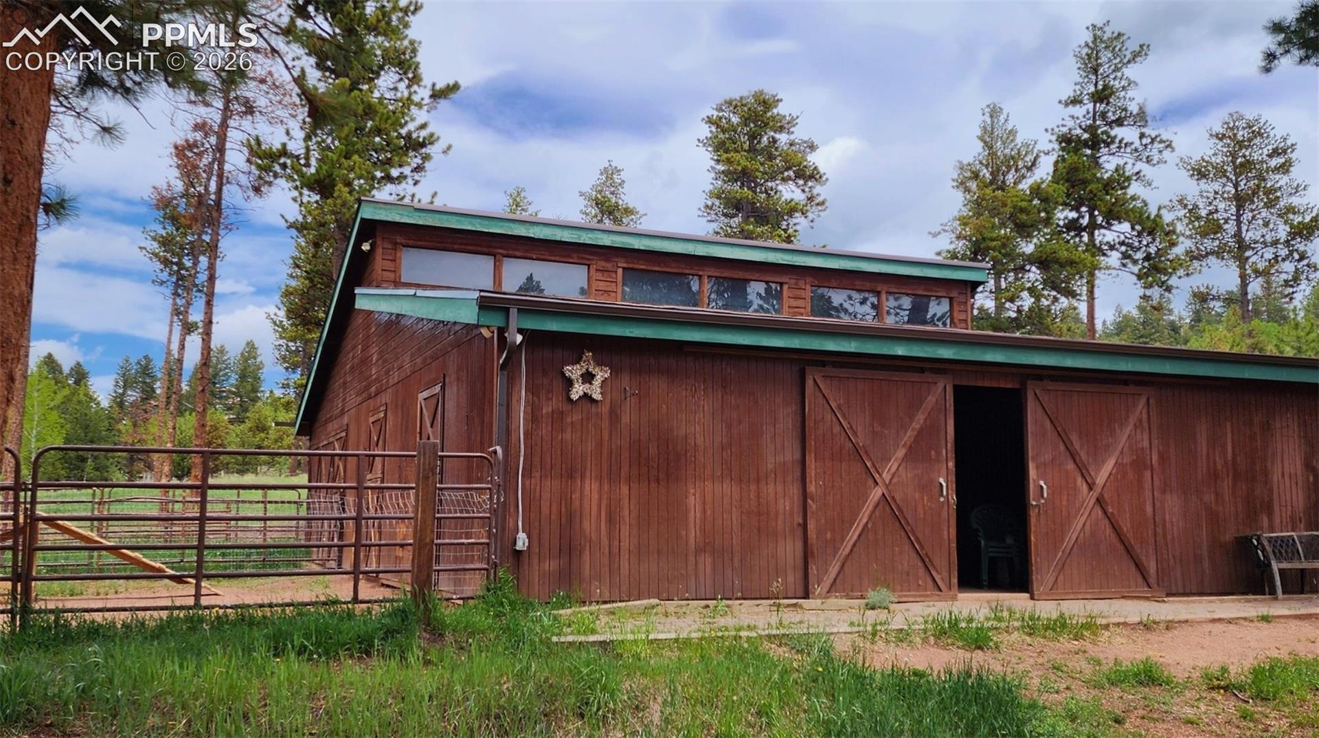 210 Bridlewood Lane