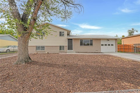Photo of 316 Cranbrook Circle, Colorado Springs, CO 80906 (MLS # 9831671)