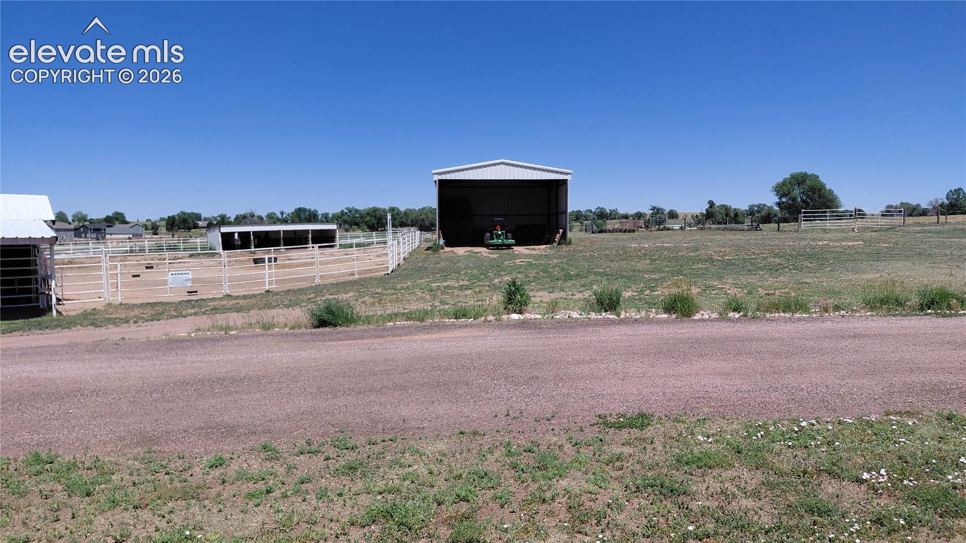 10275 Link Road