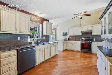 Tiny photo for 803 Panorama Drive, Colorado Springs, CO 80904 (MLS # 2270765)