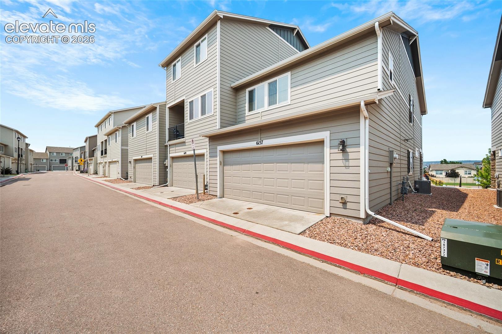 6157 Inman View