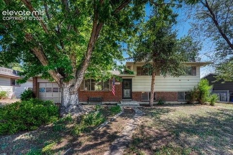 Photo of 4607 Bella Drive, Colorado Springs, CO 80918 (MLS # 3723227)