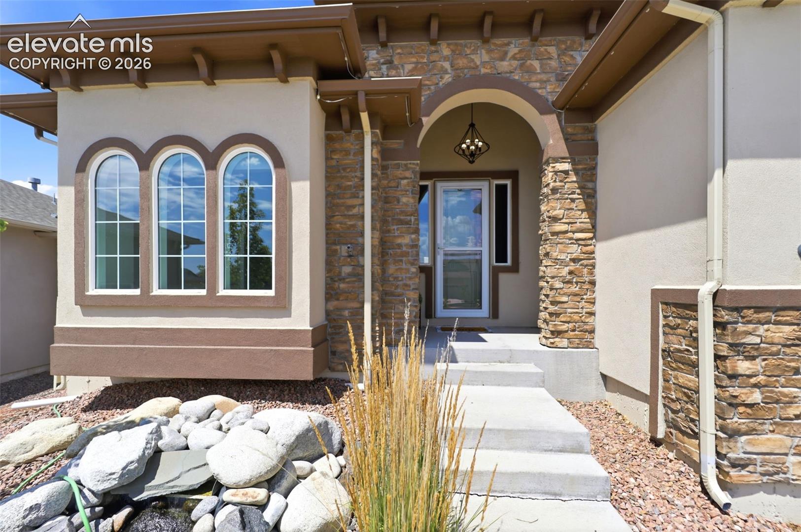10152 Boulder Creek Way