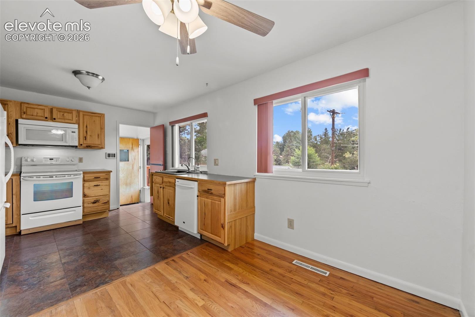 1039 Valley Road
