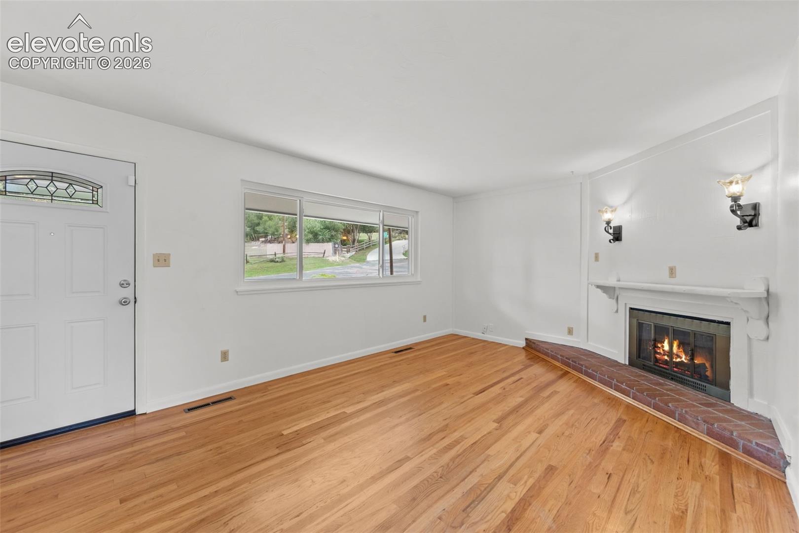 1039 Valley Road