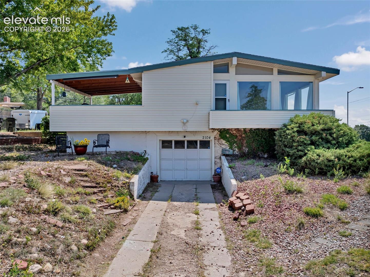 2104 Constitution Avenue