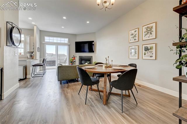 5940 Eagle Glen View 101