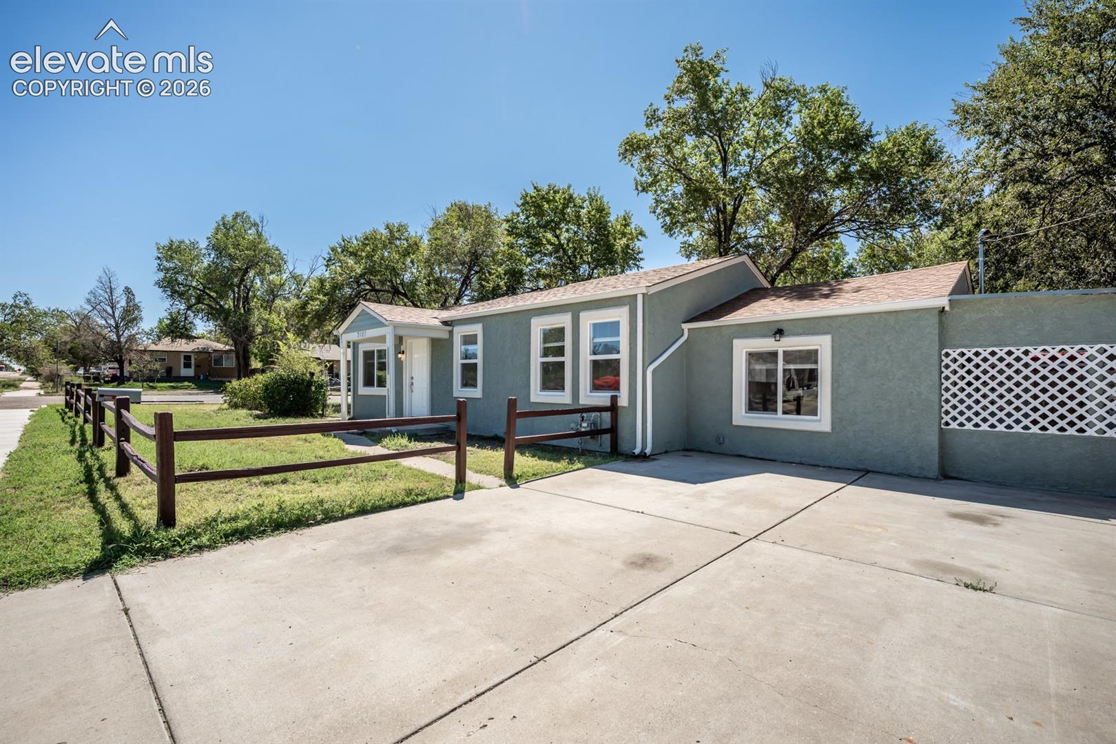 2102 W 29th Street