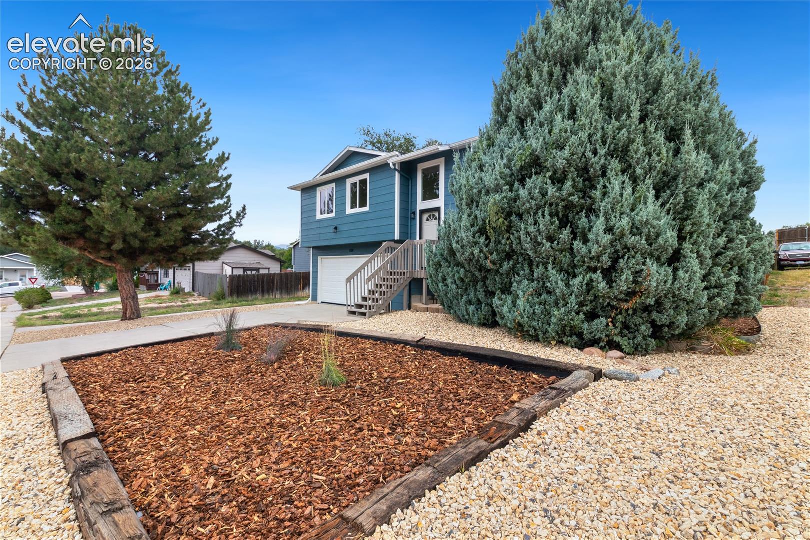 104 Comanche Court