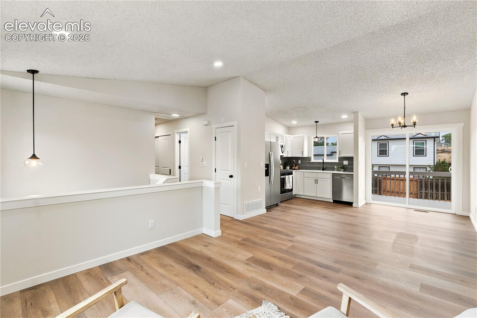 104 Comanche Court