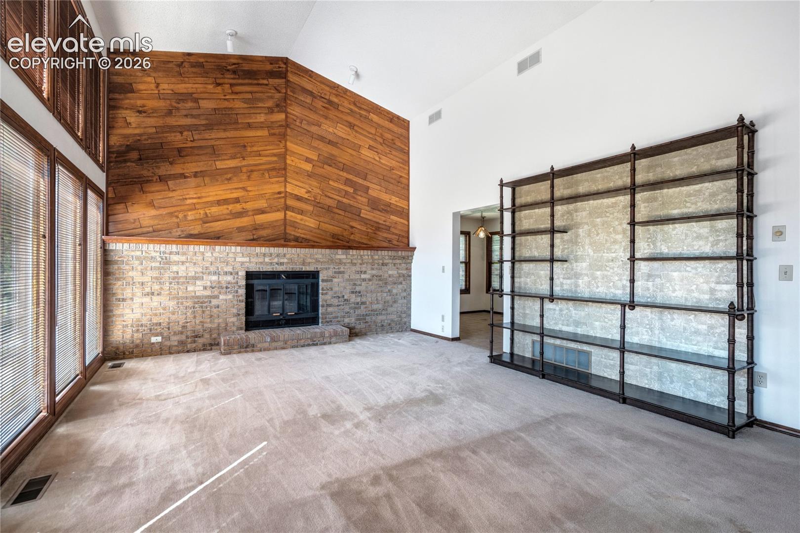 865 Lake Woodmoor Drive