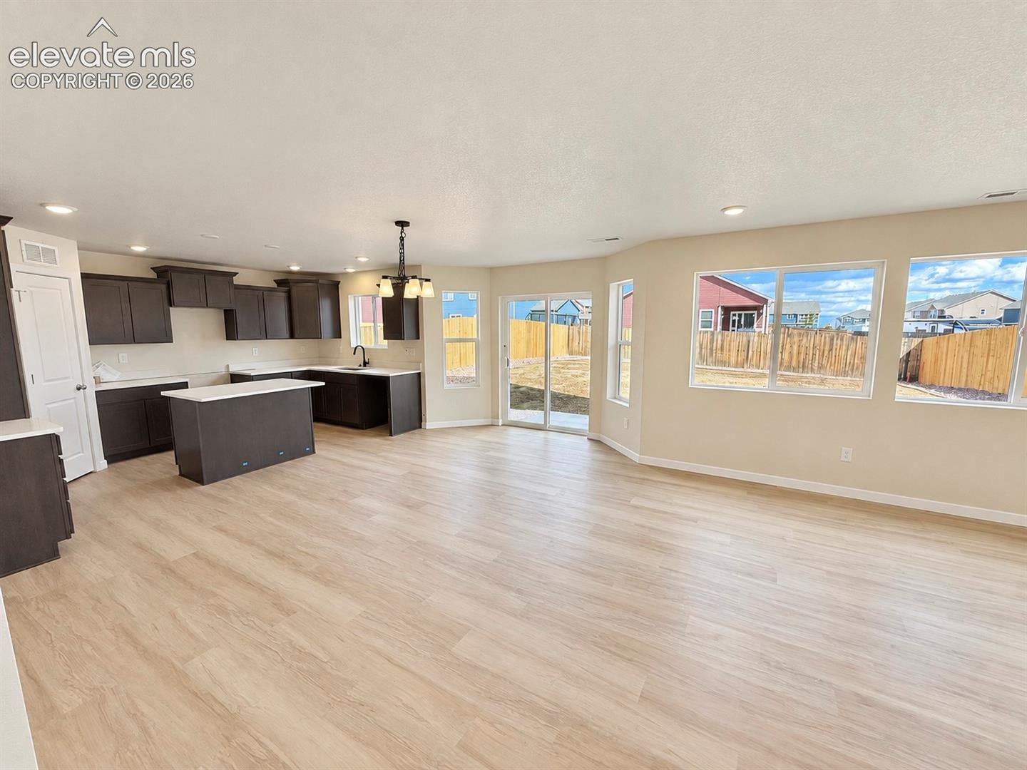 8253 Lemon Grass Road