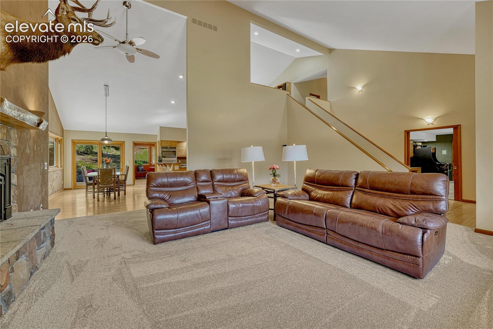 1055 HIDDEN VALLEY Road