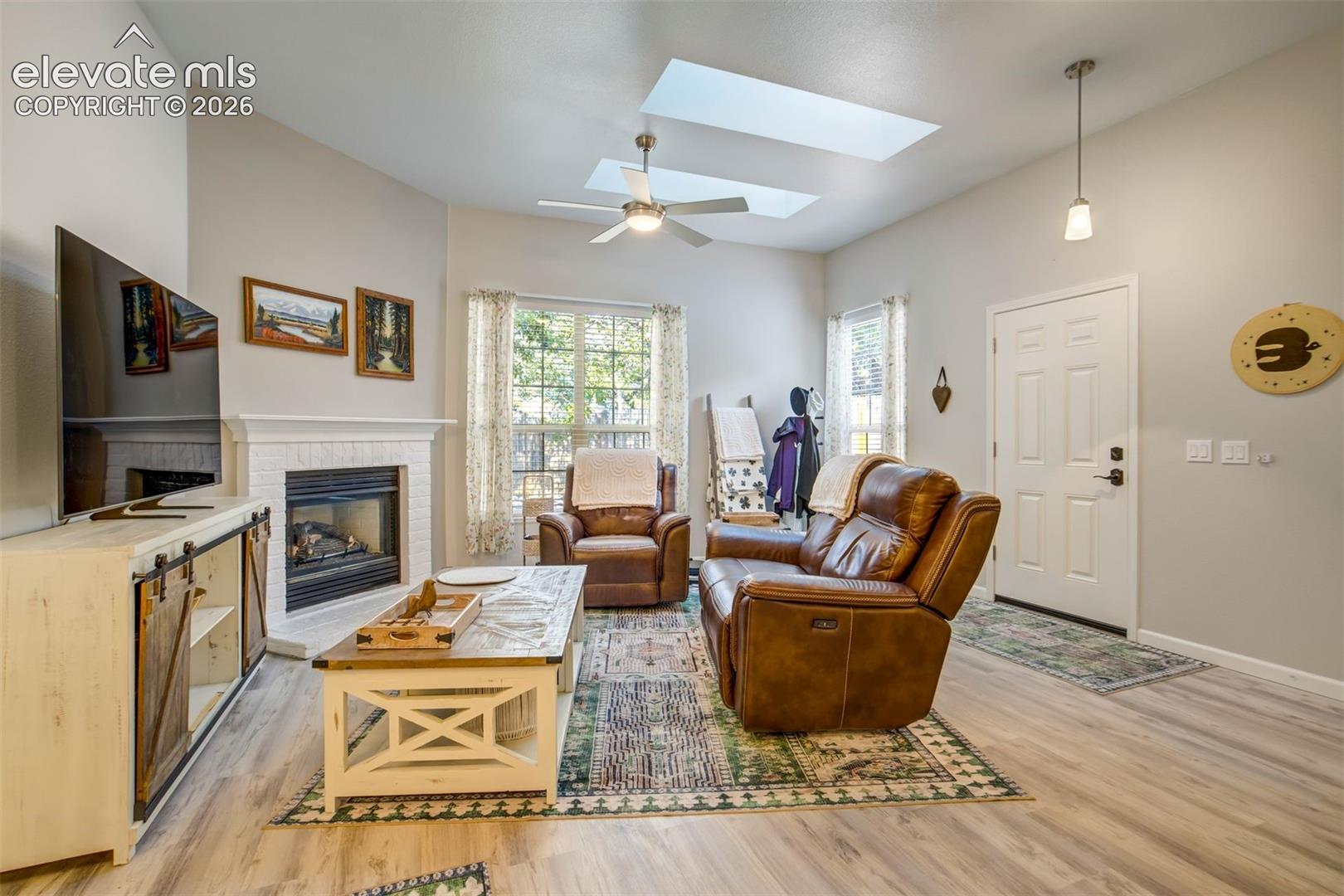 6868 Los Reyes Circle
