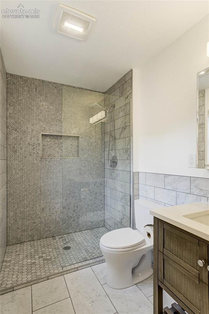 6510 White Falcon Court