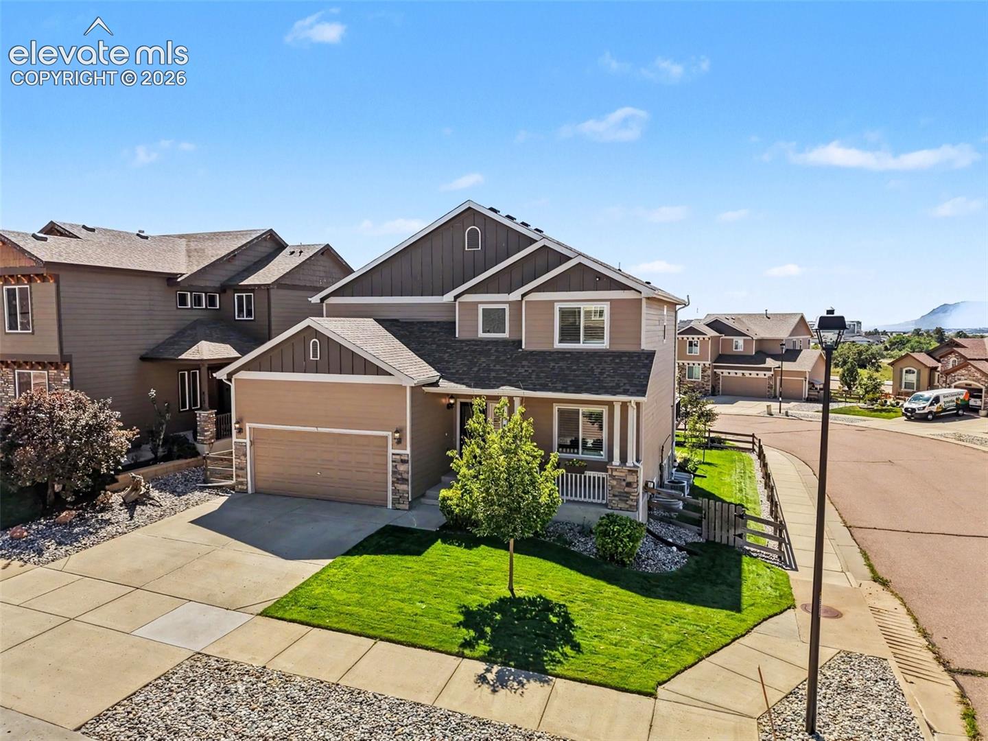 803 Deschutes Drive