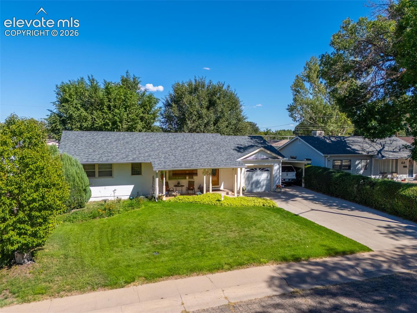 1808 Lynwood Lane