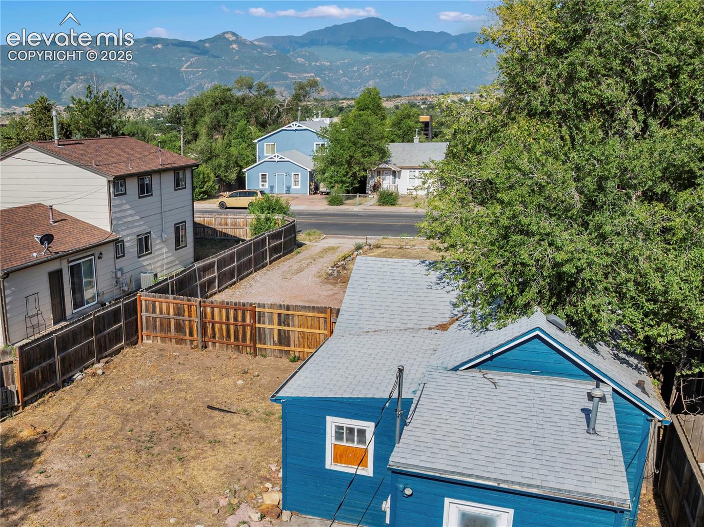 2507 N Cascade Avenue