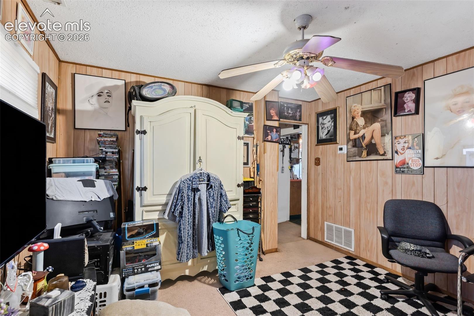 2120 W 11th Street