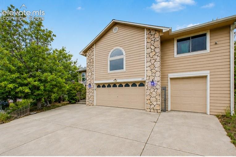 395 Dawson Court