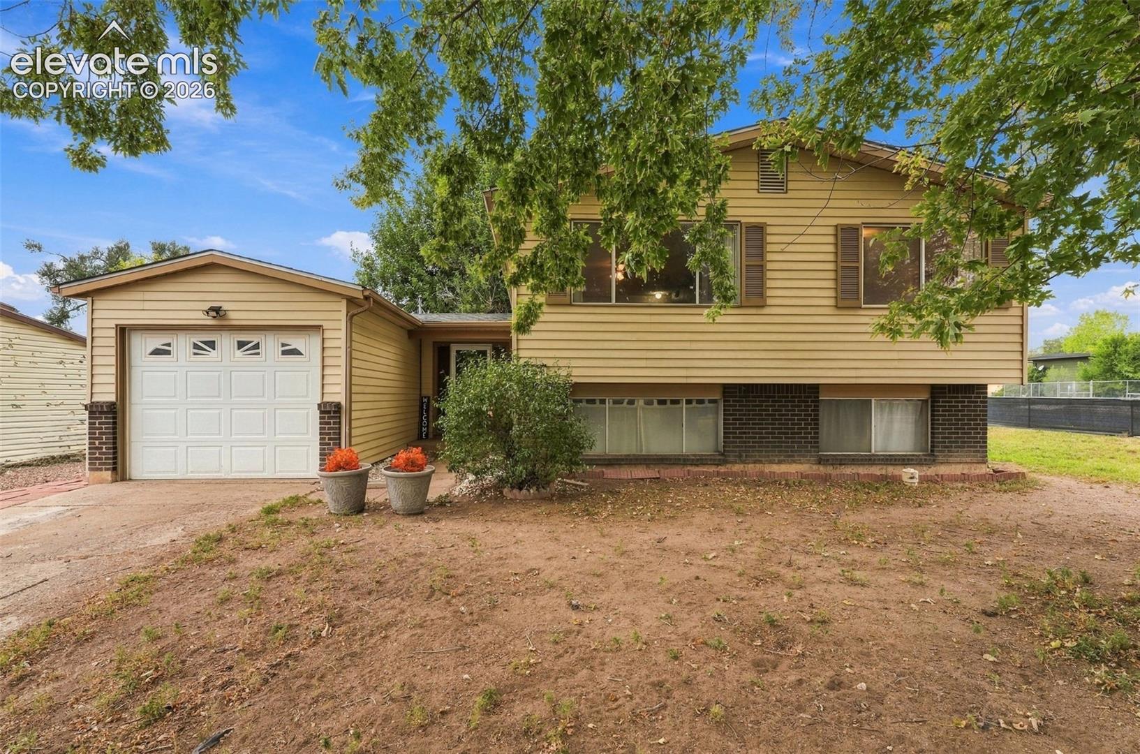 1520 River Drive