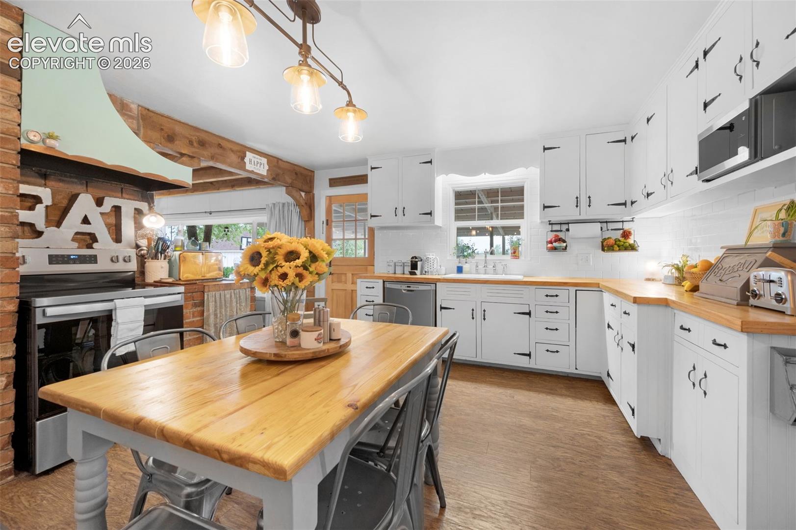 1911 Copley Rd, Colorado Springs, CO, 80920, USA, 4 Bedrooms Bedrooms, ,3 BathroomsBathrooms,Residential,Active,1911 Copley Rd,1983279