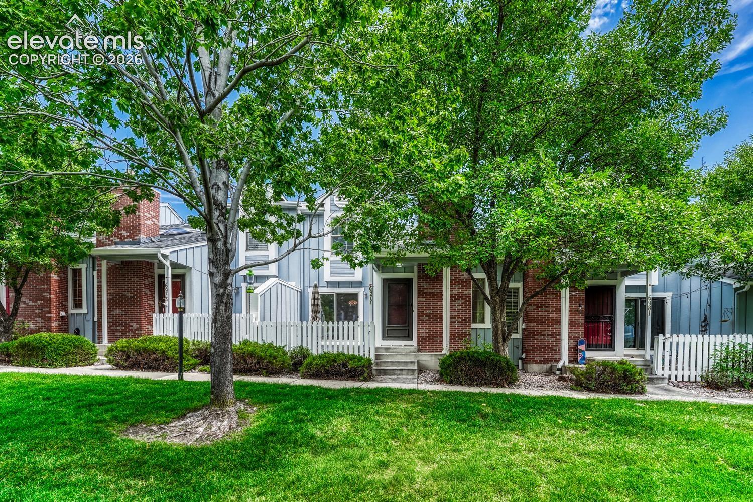 6977 Los Reyes Circle