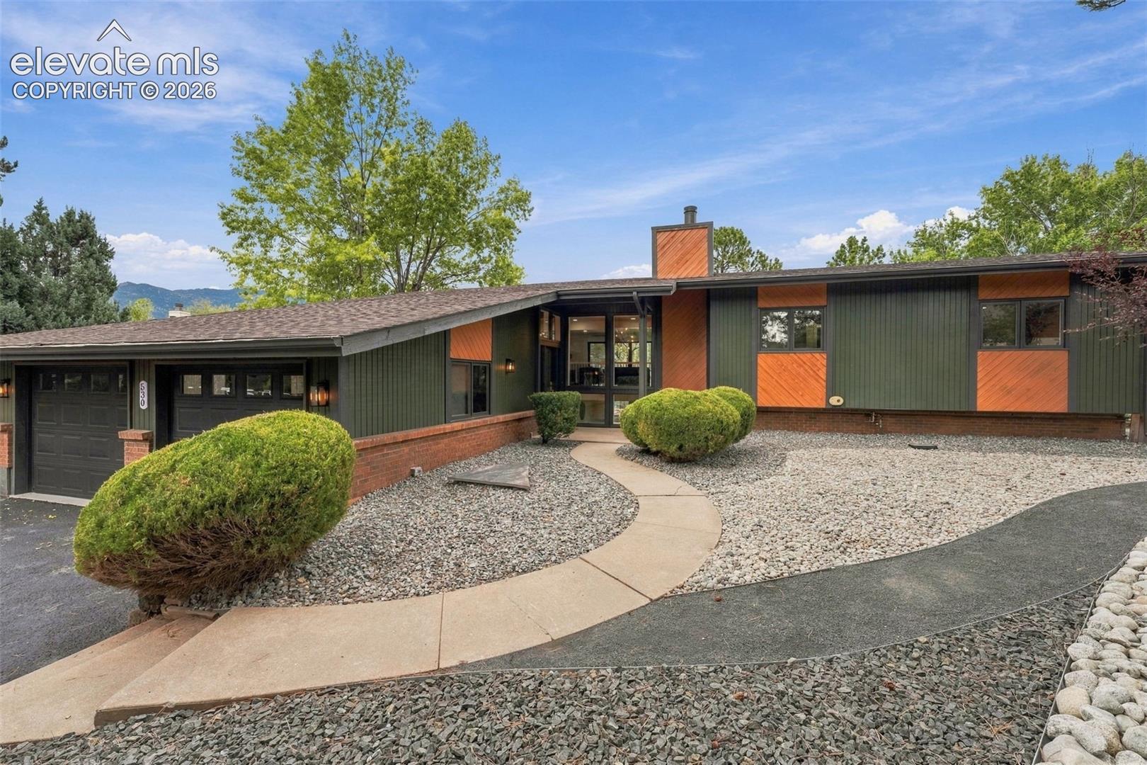 530 Mesa Vista Court