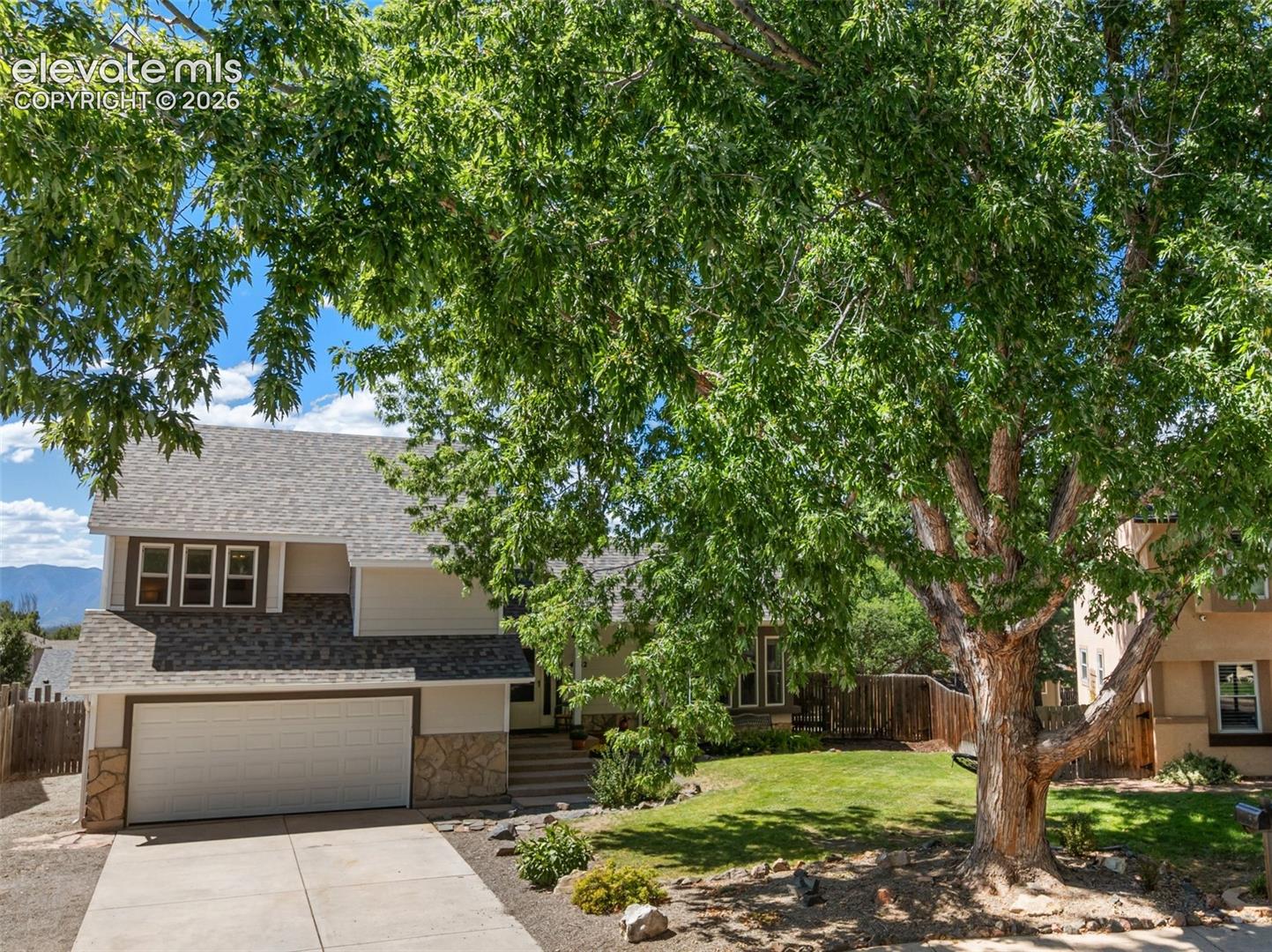4932 Horseshoe Bend Street