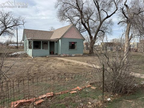 Photo of 2617 N Santa Fe Avenue, Pueblo, CO 81003 (MLS # 1832858)