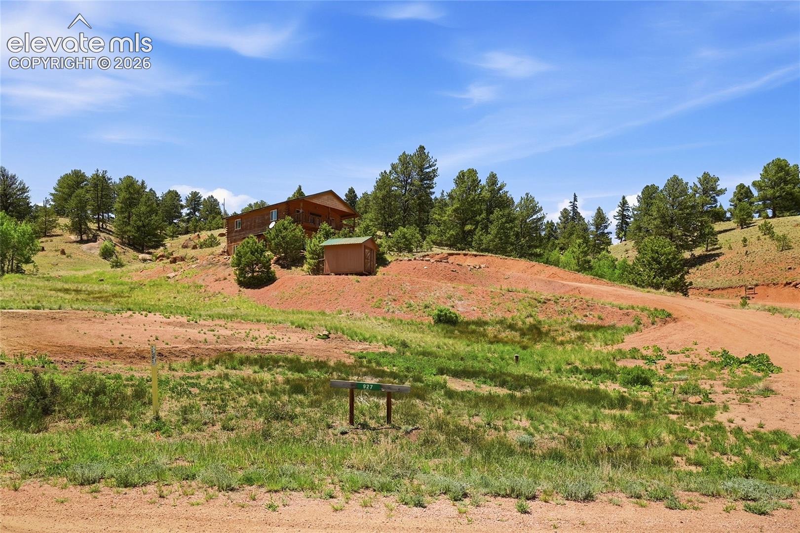 927 Stonehenge Drive
