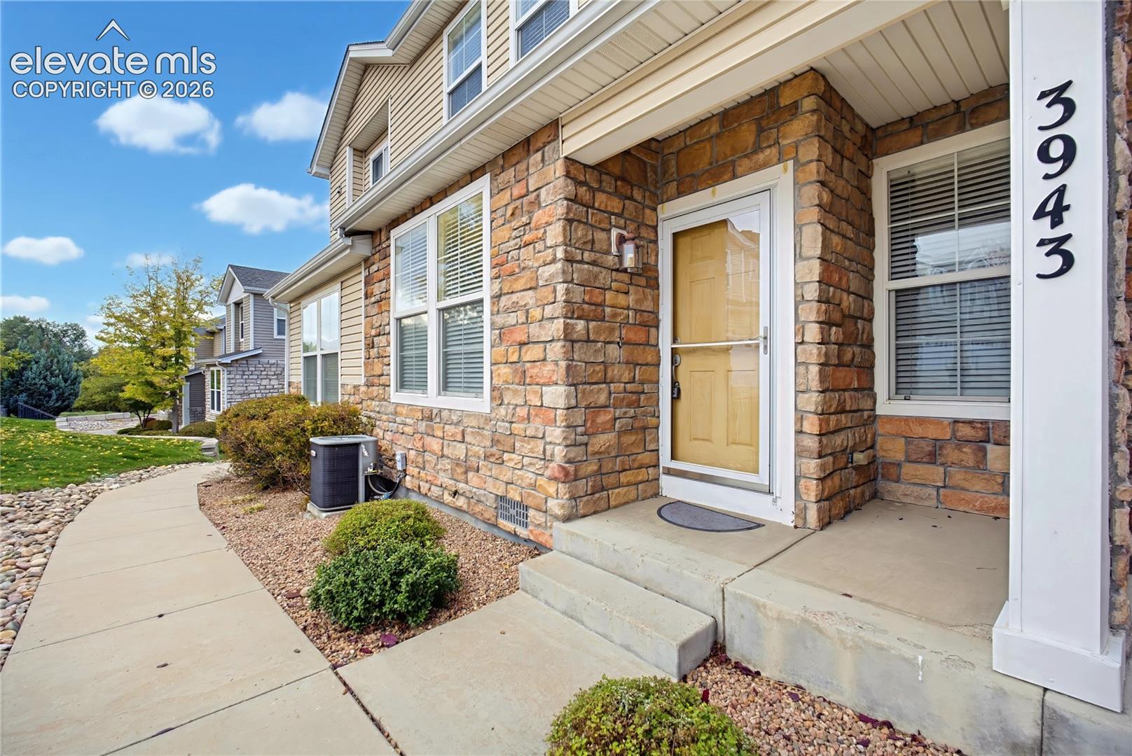 3943 Diamond Ridge View