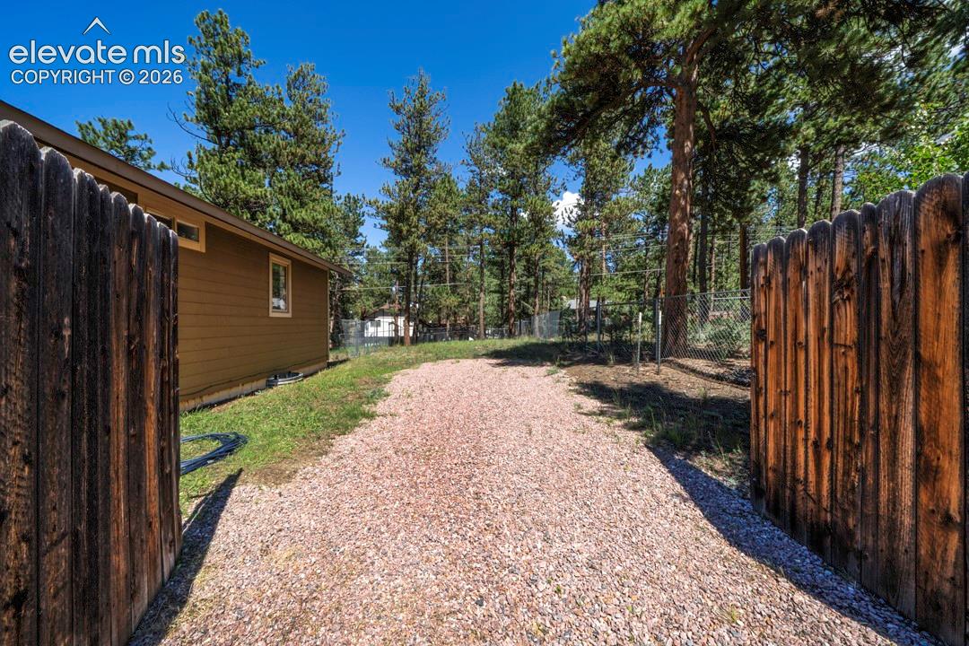 682 Sunnywood Loop