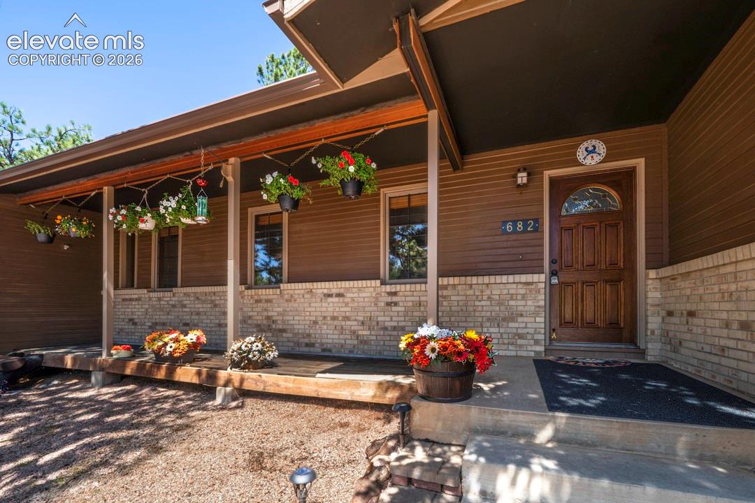 682 Sunnywood Loop