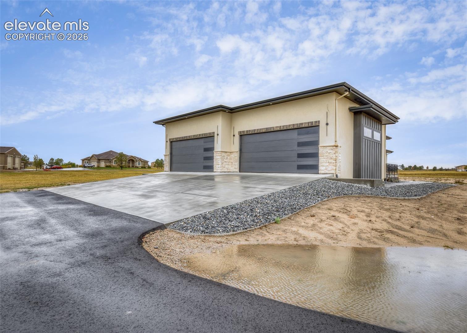 16280 Prairie Vista Lane