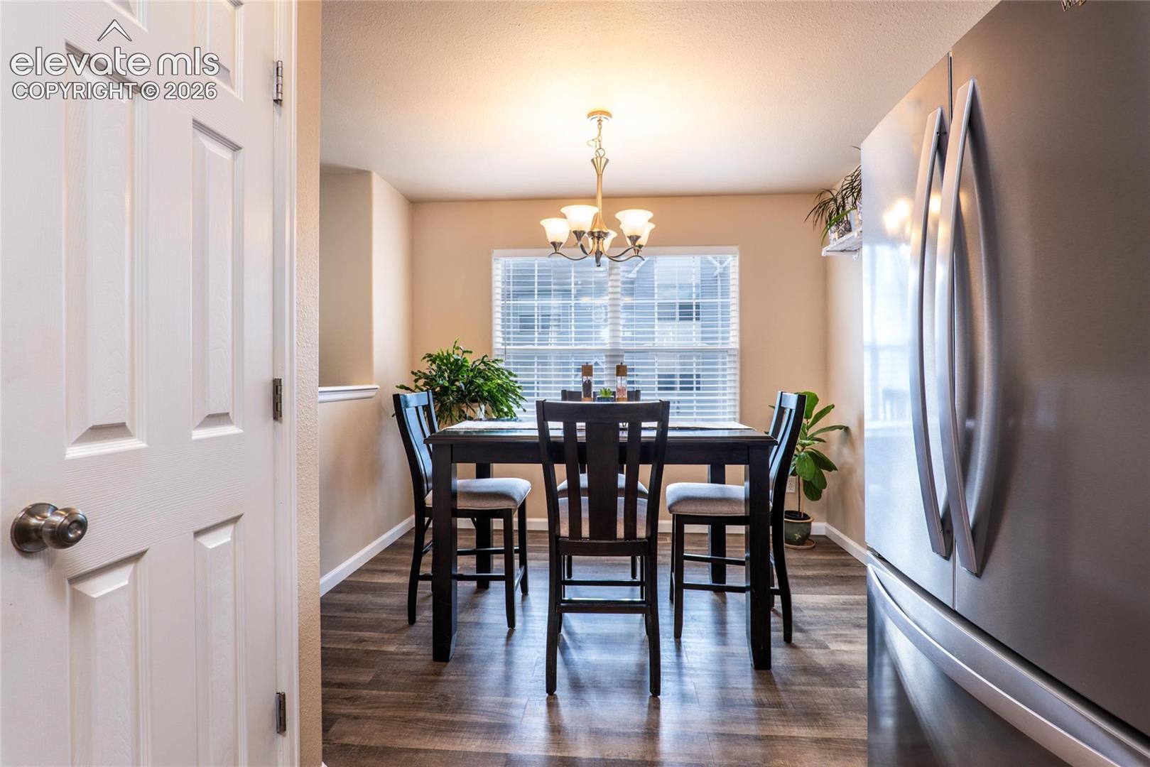 42 Vale Circle