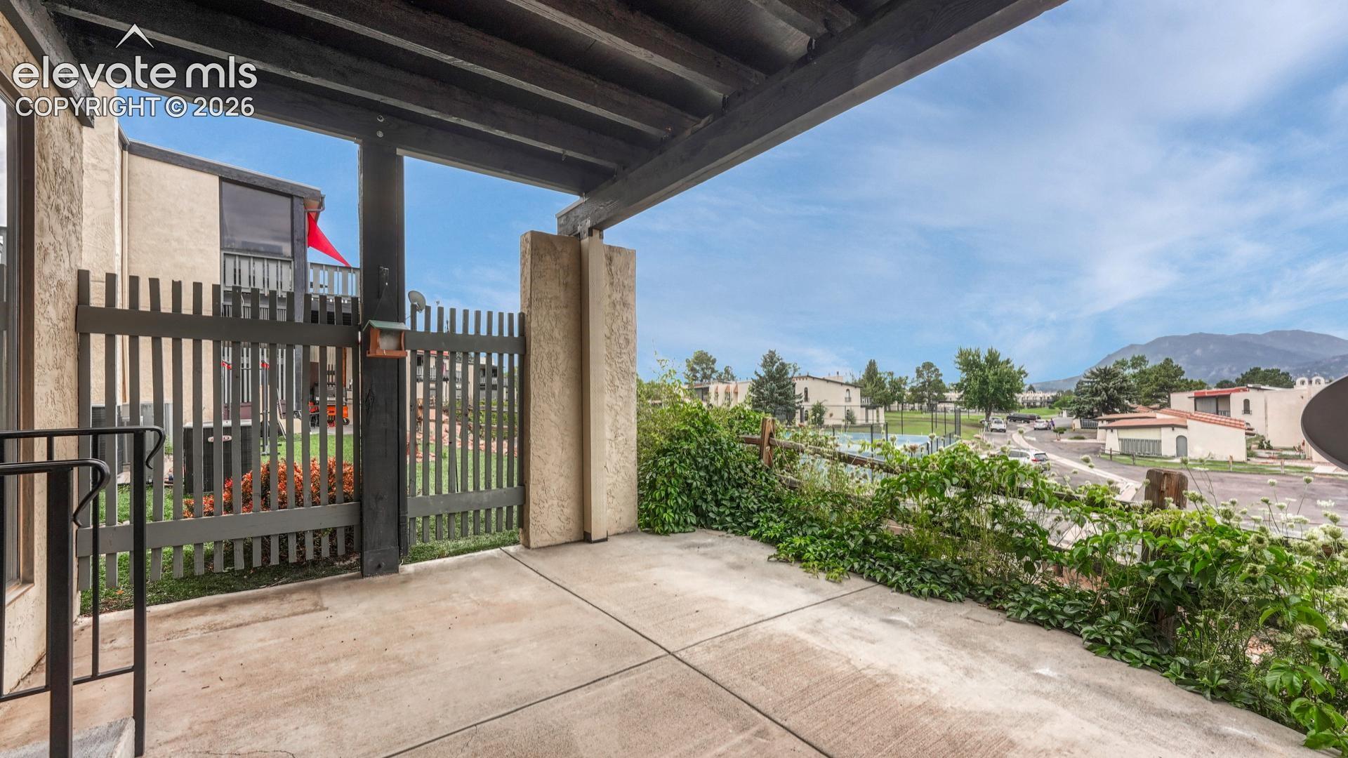 1118 Fontmore Road B